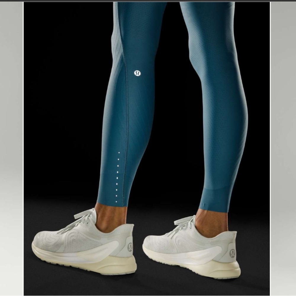 Lululemon SenseKnit Running High-Rise Tight - Picture 4 of 7